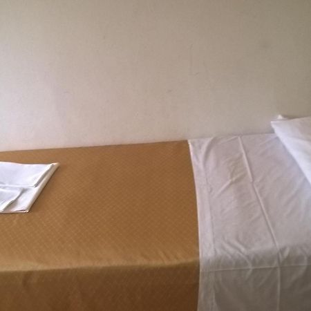 Hotel Parigi Castel San Pietro Terme Værelse billede