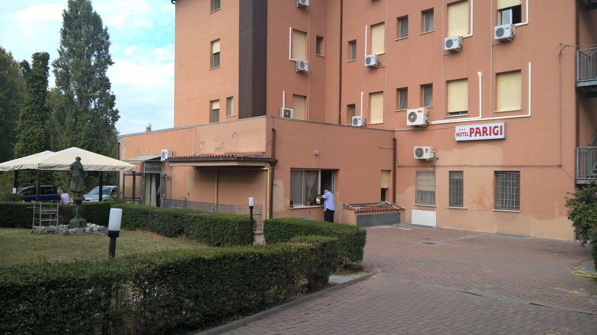 Hotel Parigi Castel San Pietro Terme Eksteriør billede