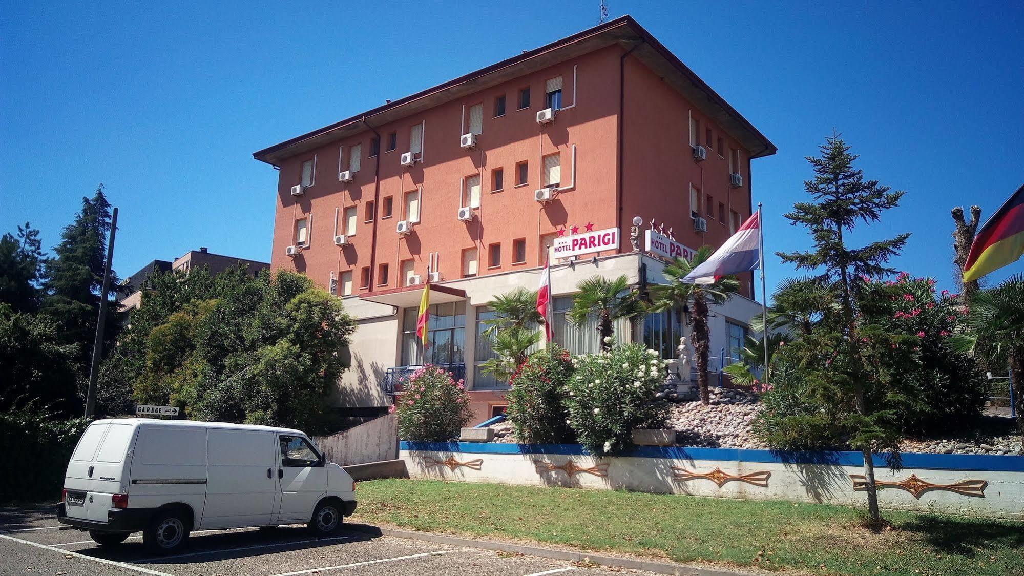 Hotel Parigi Castel San Pietro Terme Eksteriør billede